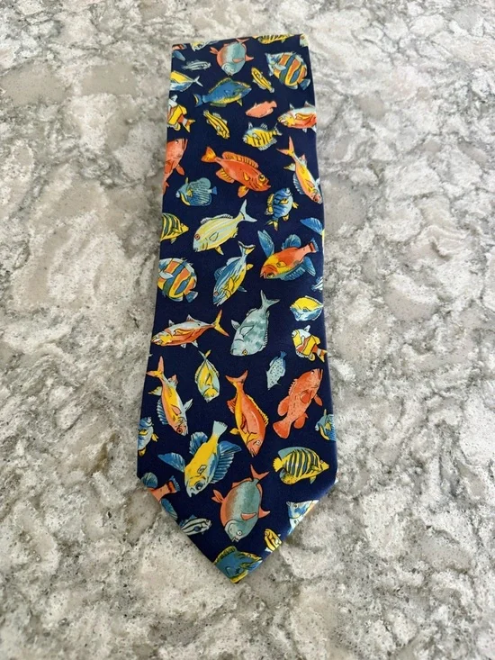 Gucci Silk Tropical Fish Tie NWT 100% Silk - Picture 1 of 5